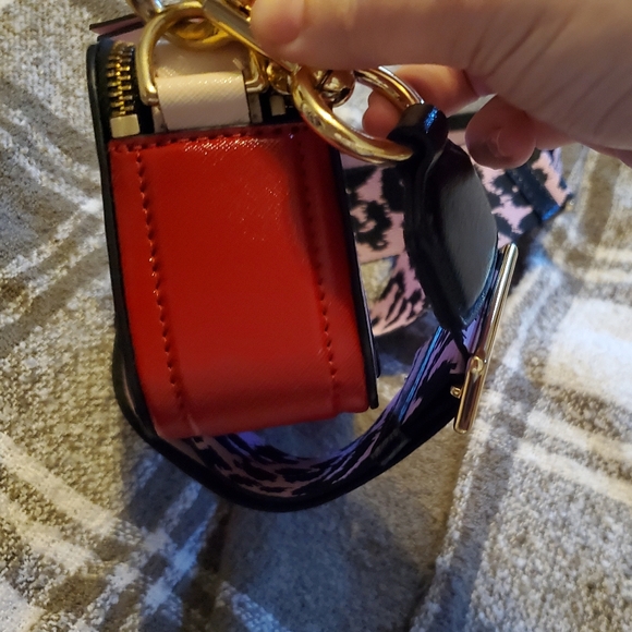 Marc Jacobs Marc Jacobs The Snapshot Crossbody Bag- BarbieCore Pink - Picture 14 of 16